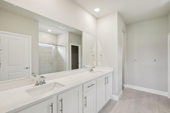 Building Photo - 6625 Vly Lk Ln