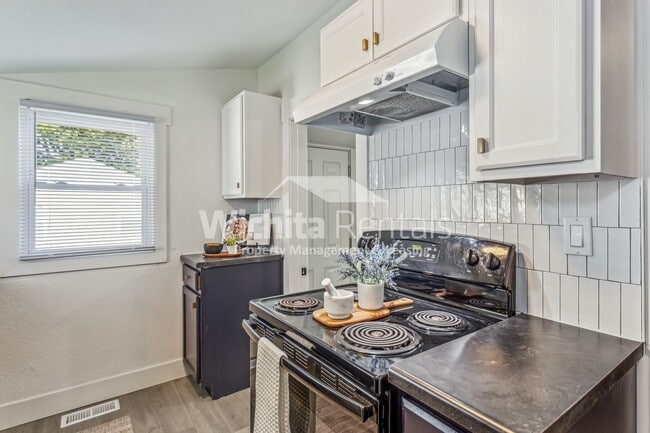 Building Photo - Newly remodeled 3 bedroom 1 bath home