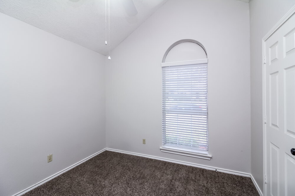 Building Photo - 1205 Hall Rd