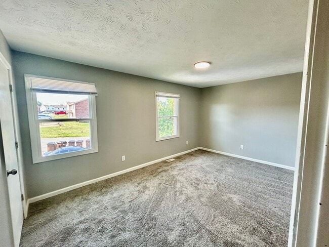 Building Photo - Modern 3BR Apartment in Richmond