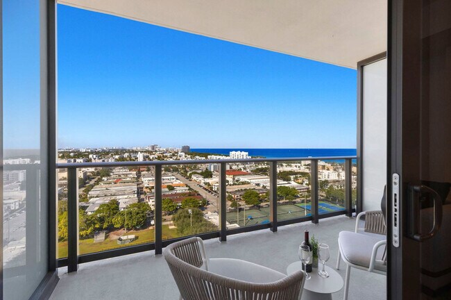 Building Photo - 7144 Byron Ave