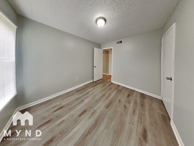 Building Photo - 7071 Atherton Cove