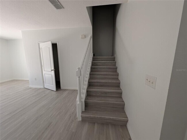 Building Photo - 2203 Chatham Pl Dr