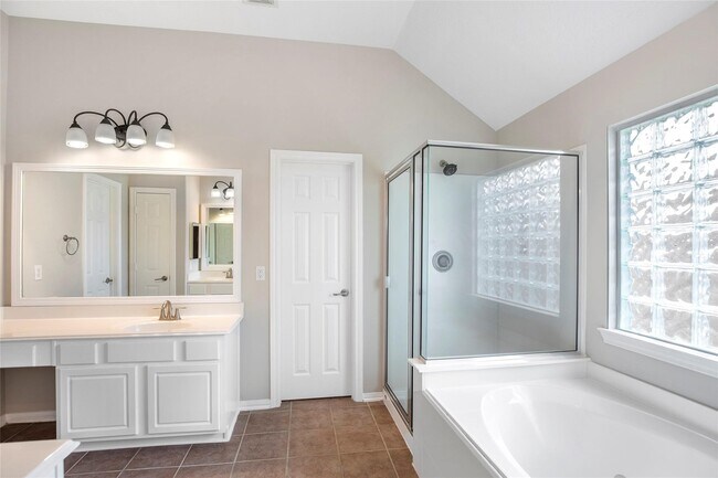 Building Photo - 7031 Ballinger Ridge Ln