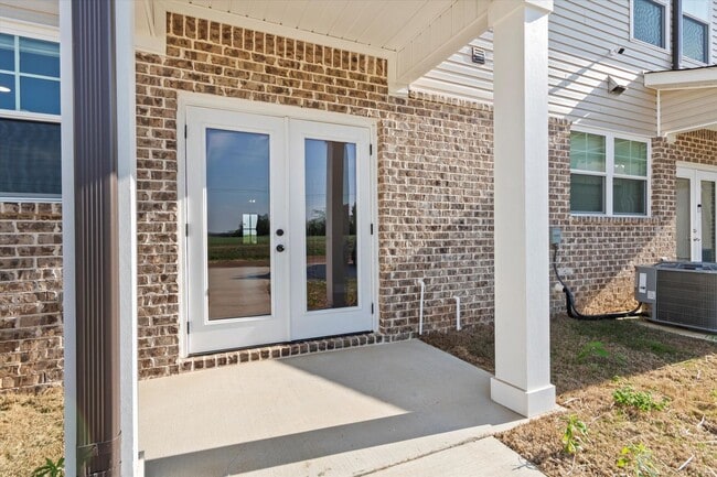 Building Photo - *First Month's Rent FREE!