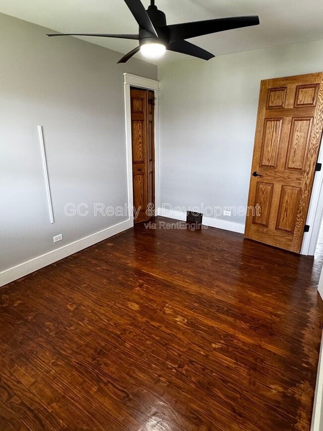 Building Photo - 510 N Fairview Ave