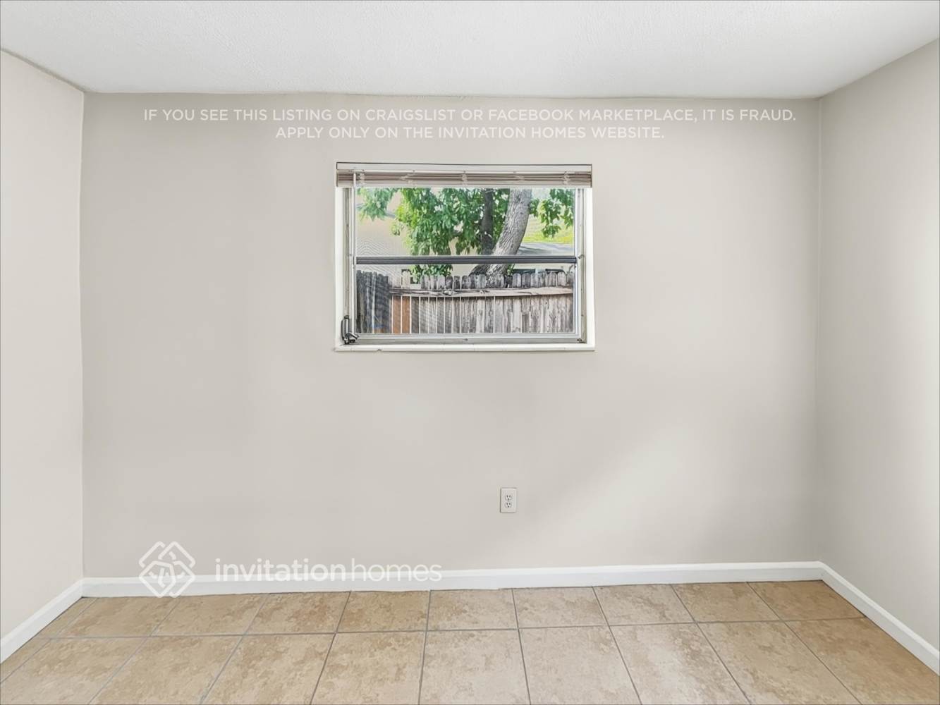 Building Photo - 2630 NW 83rd Ave