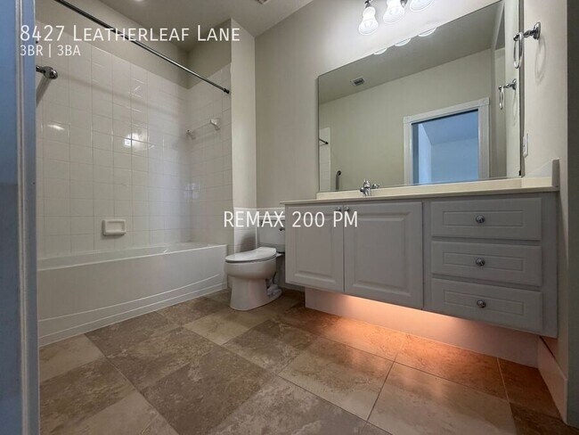 Building Photo - 8427 Leatherleaf Ln