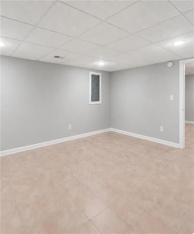 Building Photo - 5200 Laurel Bridge Dr SE