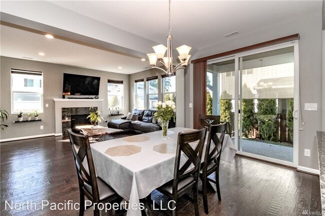 Building Photo - 4 br, 2.5 bath House - 27475 211th Ct SE