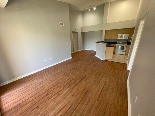 Building Photo - 4131 San Marino Blvd