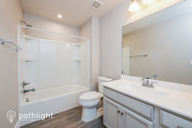 Building Photo - 132 Riley Wy