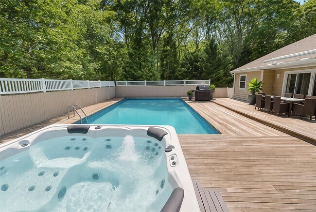 Building Photo - 60 Quogue Riverhead Rd