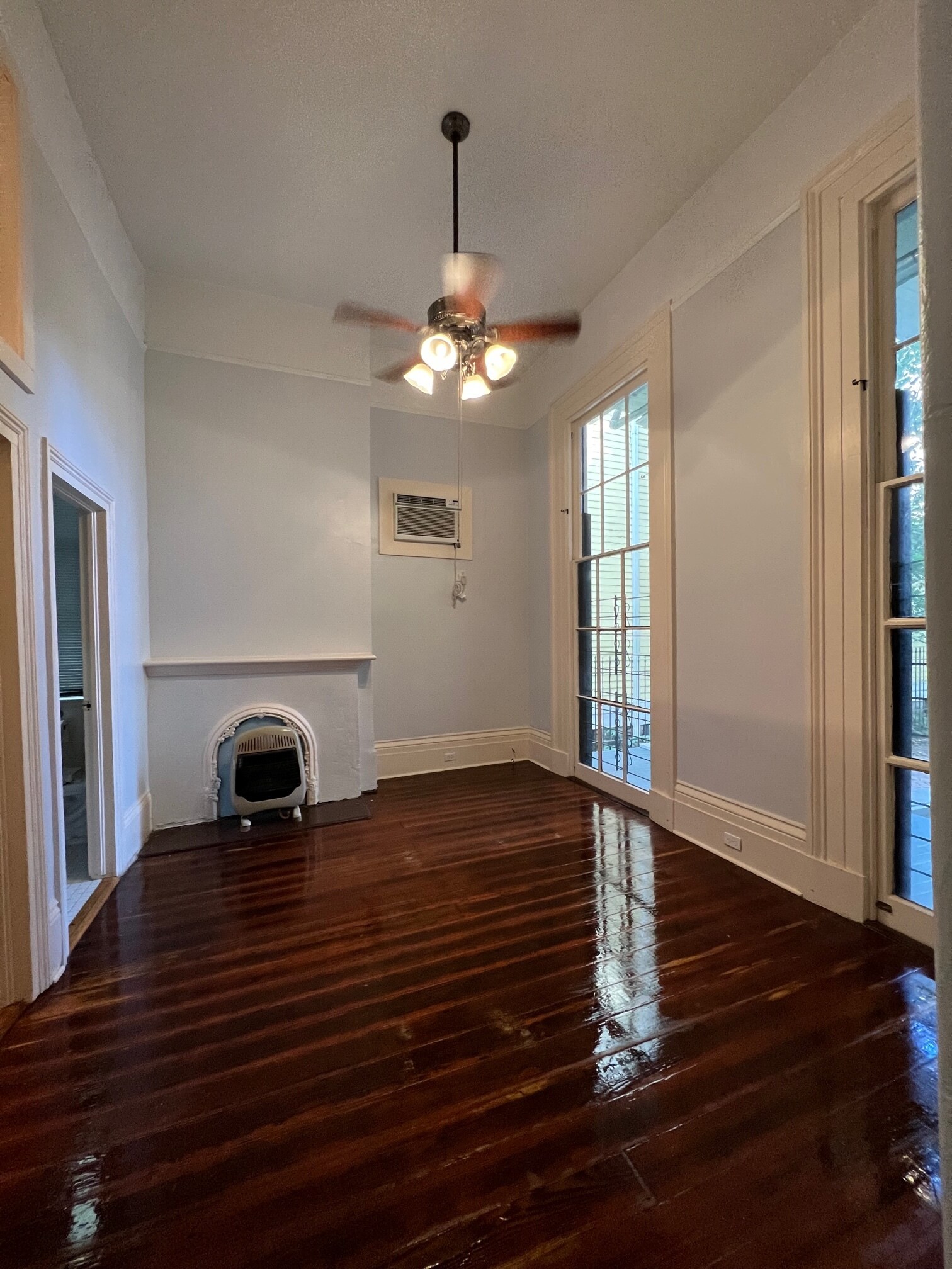 Bedroom - 2333 Magazine St