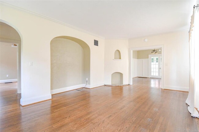 Building Photo - 1451 Watson St