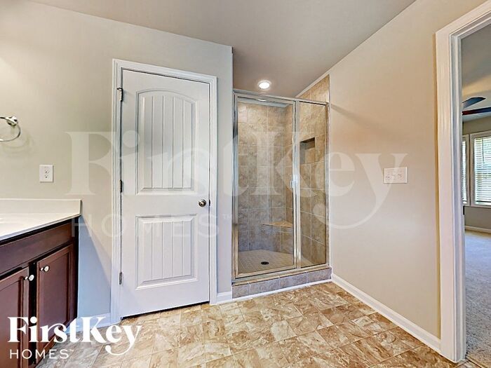 Building Photo - 3196 Baylor Cir