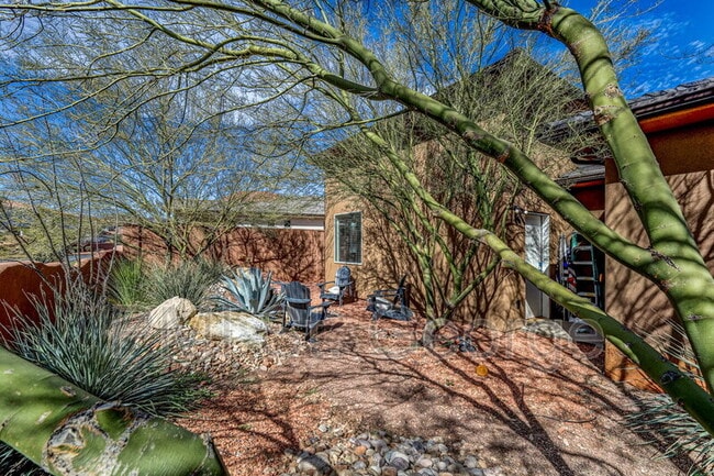 Building Photo - 2823 Kenzies Way