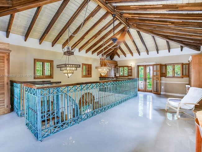 Building Photo - 3504 Banyan Cir