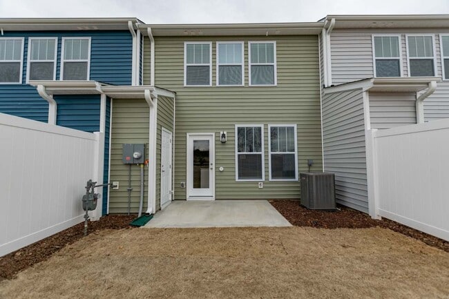 Building Photo - Monte Vista Townhomes