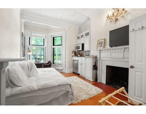 Building Photo - 188 Beacon St