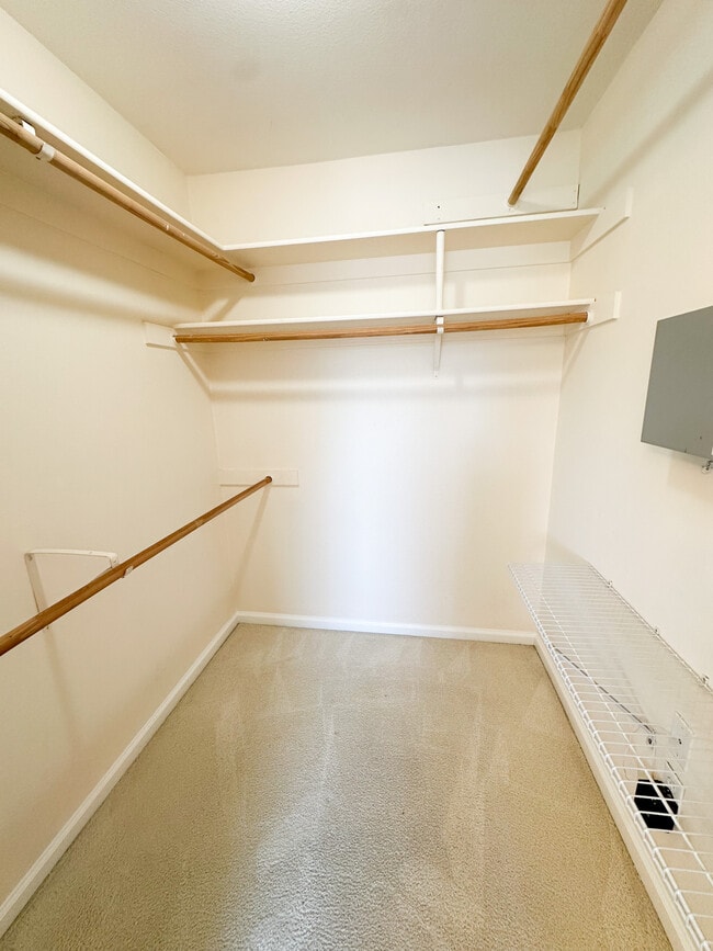 Building Photo - 3569 Langdon Common