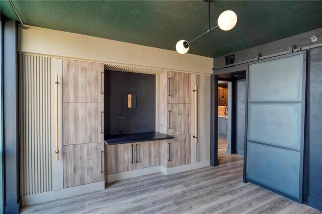 Building Photo - 2870 Pharr Ct S Northwest
