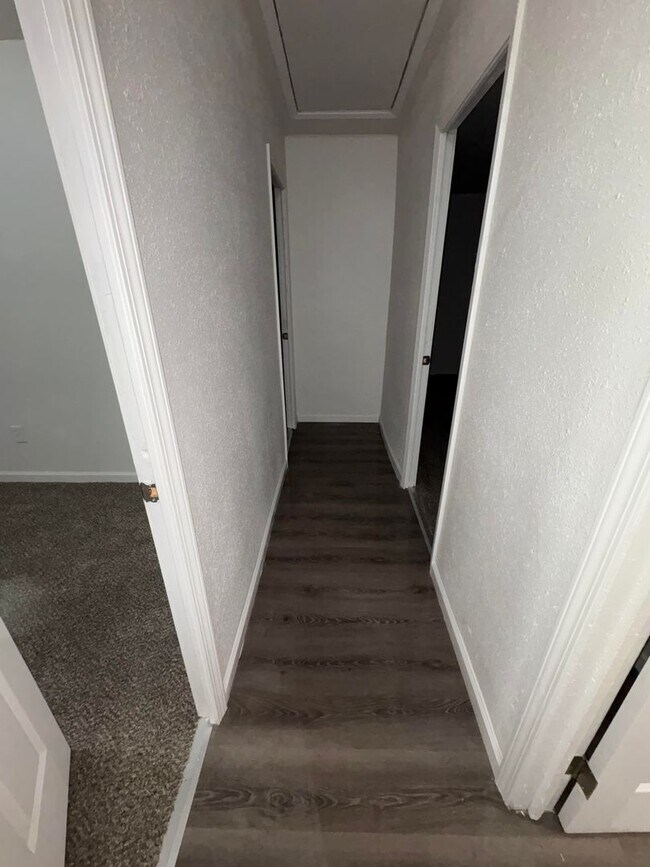 Building Photo - LIMITED TIME**1/2 OFF DEPOSIT**