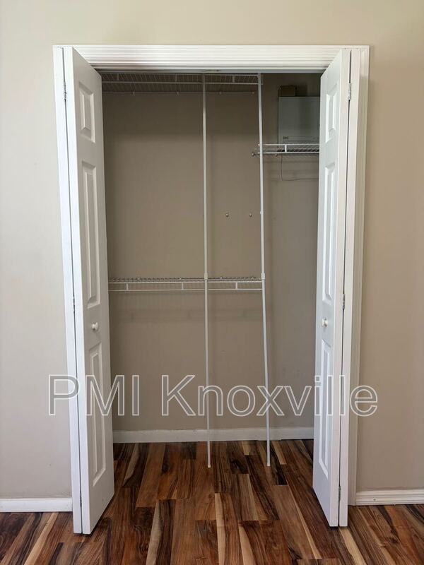 Building Photo - 4100 Abercorn Rd