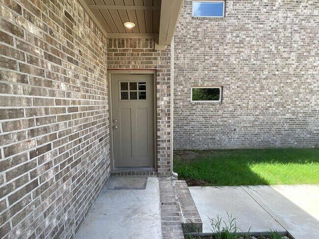 Building Photo - 819 Ellis St