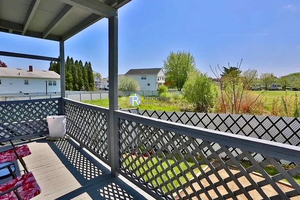 Building Photo - 58 Buzzell Ln