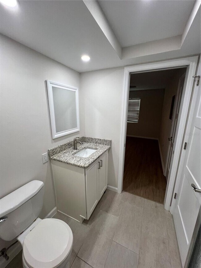 Building Photo - 14459 River Beach Dr