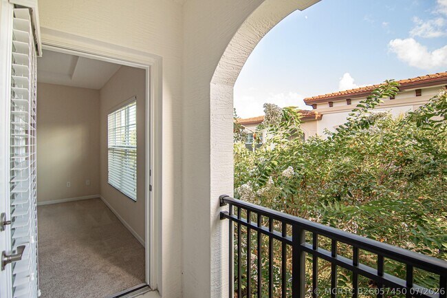 Building Photo - 14388 Emerald Pl Wy