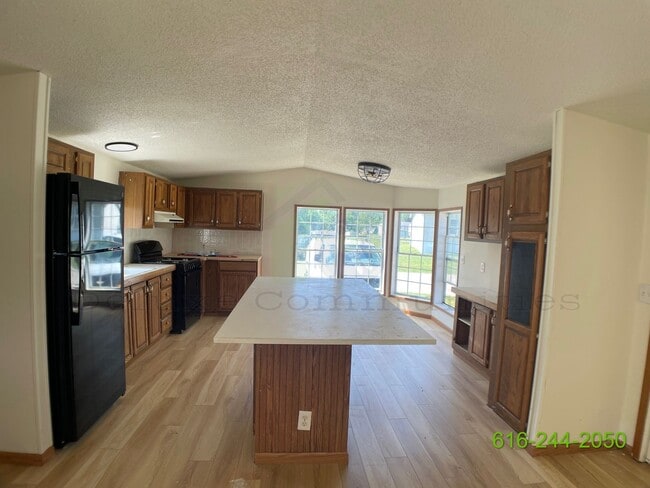 Building Photo - New Home Available Now!