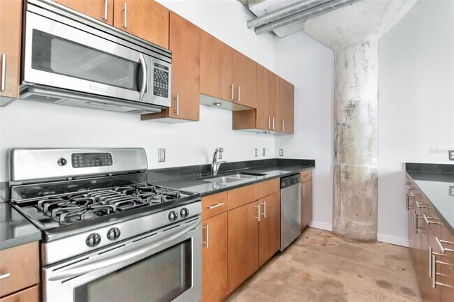 Building Photo - 101 N 12th St