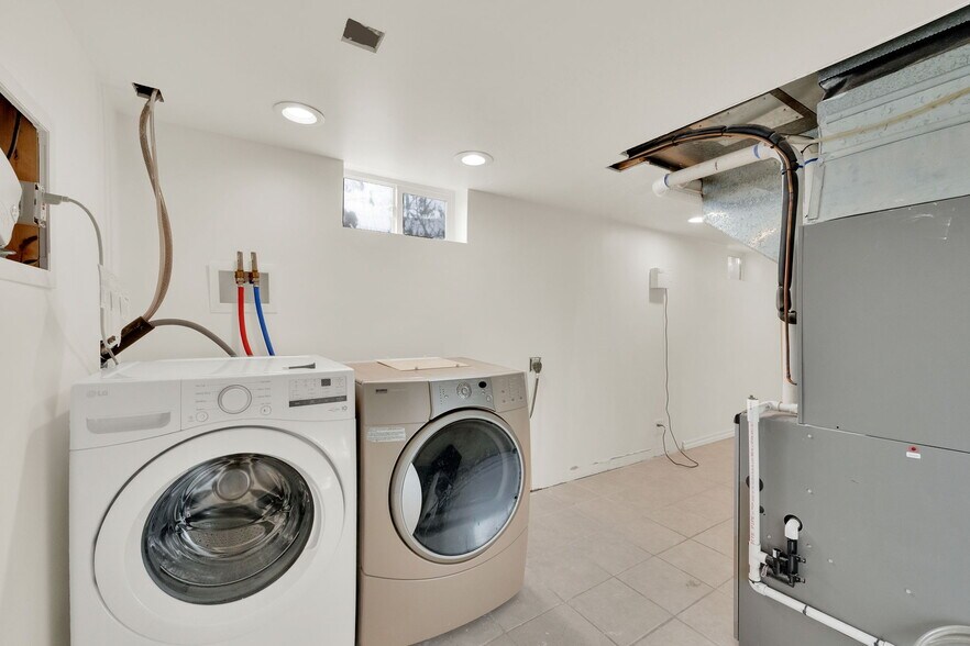 Building Photo - 60 E 1700 S