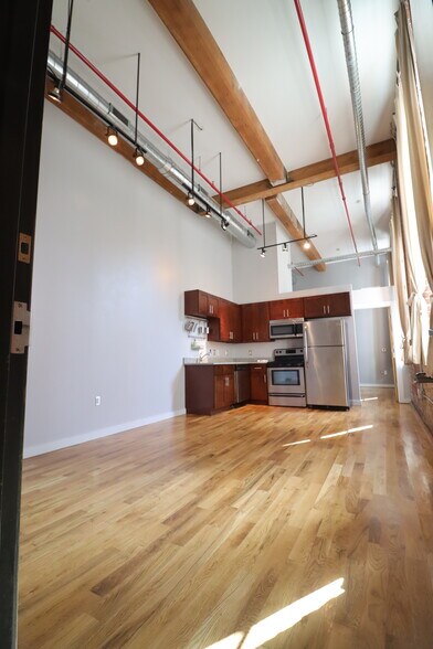 Building Photo - 1350 Rosa L Parks Blvd