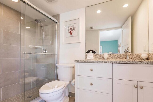 Building Photo - 1125 W Peppertree Dr