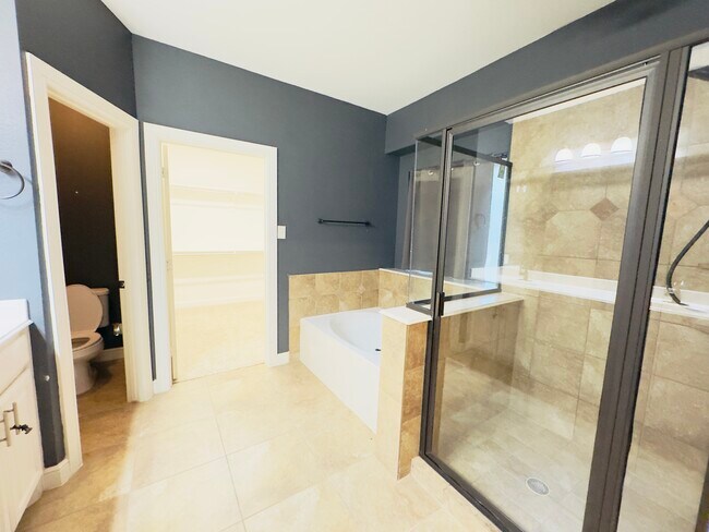 Building Photo - 7603 Bridge Water Cir