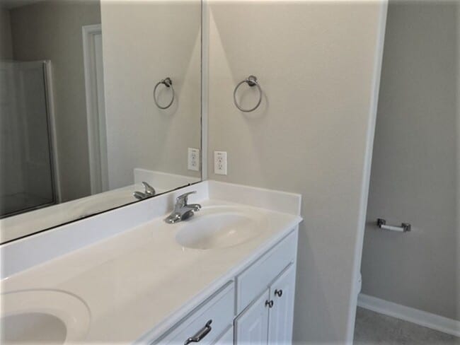 Building Photo - 6823 Manor Terrace Ln