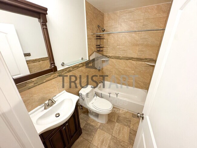 Building Photo - 2329 S 15th St