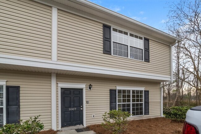 Primary Photo - Lovely Ladson Townhome