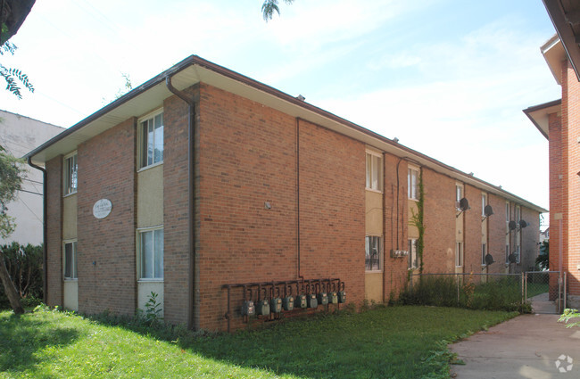 Building Photo - King-Col Apartments
