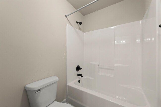 Building Photo - 542 Oconee Cir