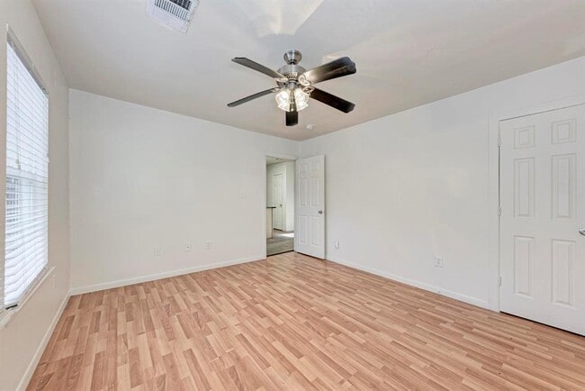 Building Photo - 3106 King St