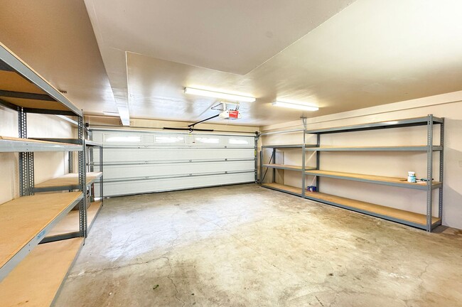 Building Photo - 1298 Lunalilo Home Rd