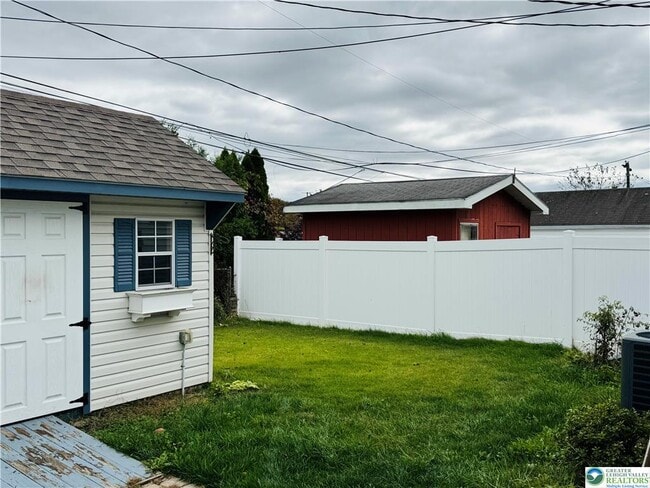 Building Photo - 1522 Elayne St