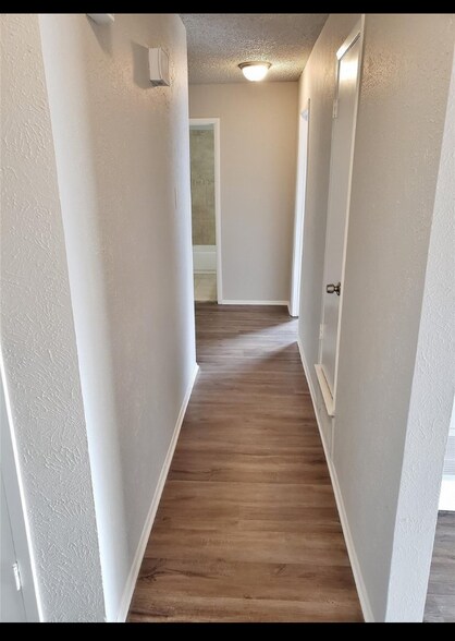 Building Photo - 2752 Meadow Isle Ln