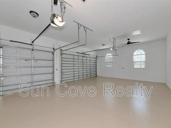 Building Photo - 6407 213th St E