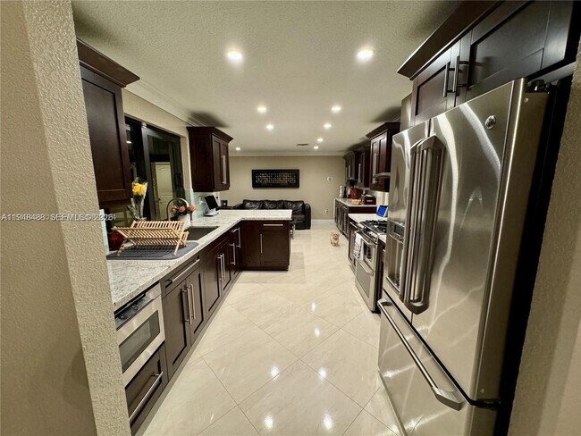 Building Photo - 15101 Garvock Pl