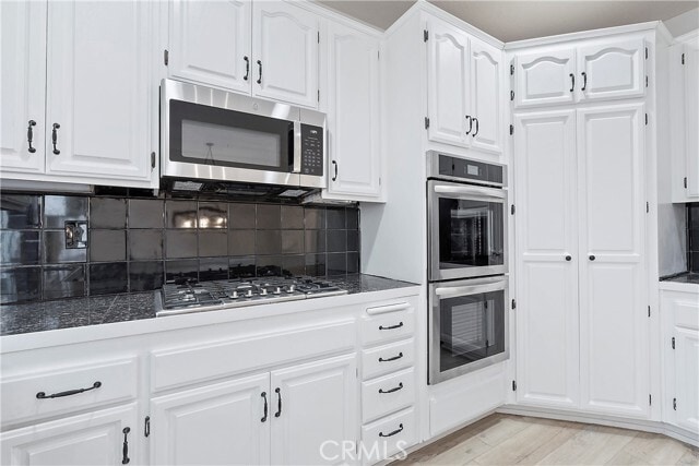 Building Photo - 15 Florentine